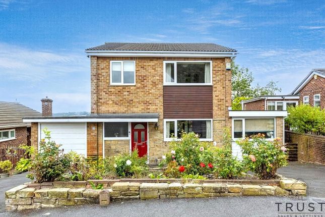 4-bed house on 15, St. Marys Walk, Mirfield, £270,000