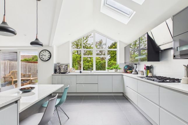 47, Lye Green Road, Buckinghamshire photo 2