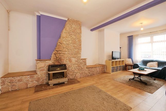 10, Harold Street, Pontyclun photo 4