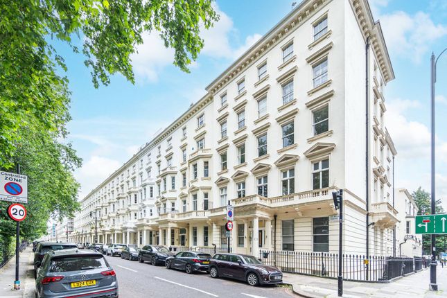 Flat to rent in St Georges Square, Pimlico, London