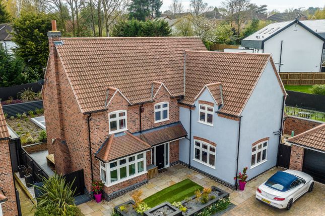 Thumbnail Detached house for sale in Derby Road, Bramcote, Nottingham