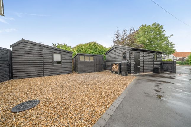 Pond Cottage, The Street, Bury St. Edmunds photo 2