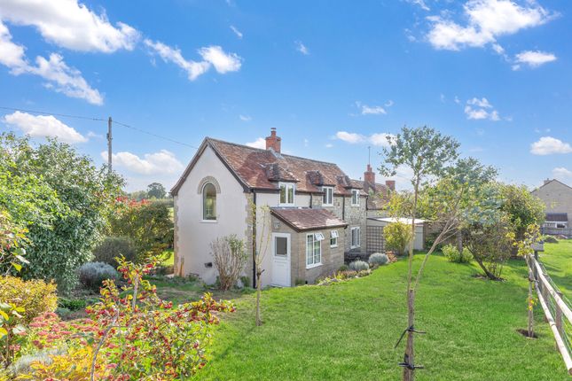 2-bed house on April Cottage, Shaftesbury Road, Warminster, £375,000
