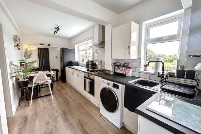 66, Meadow Drive, Newcastle upon Tyne photo 4