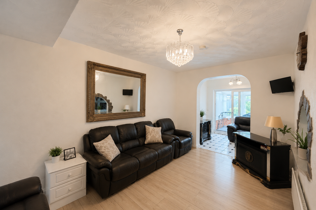 59, Asquith Boulevard, Leicester photo 5