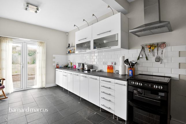 26, Firswood Avenue, Epsom photo 4