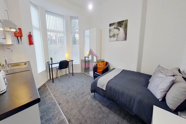 Thumbnail Room to rent in Gildabrook Road, Salford, Manchester