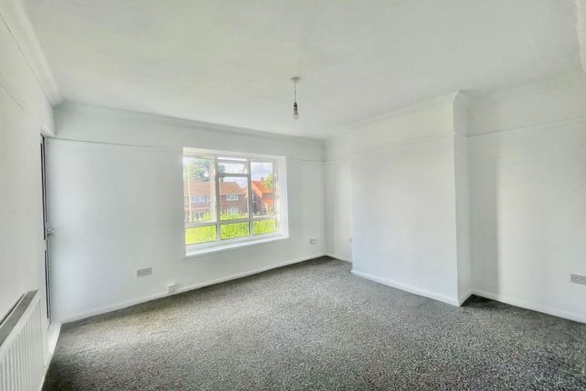 96A, Albert Drive, Woking photo 3