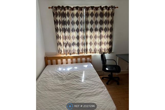 Room to rent in Houlditch Road, Leicester