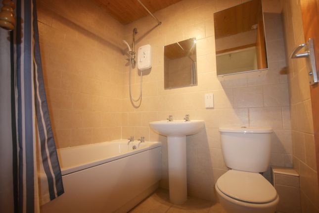 27, Ingleside, Colnbrook photo 5
