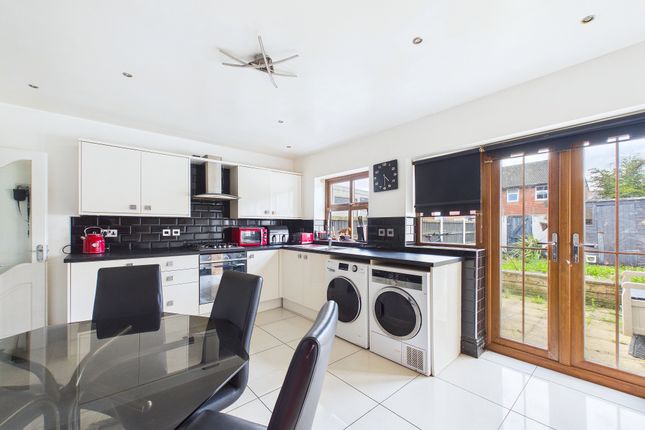 76, Lyme Street, St Helens photo 4