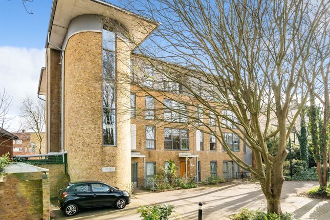 Flat for sale in Willow Court, 11 Westwood Hill, London