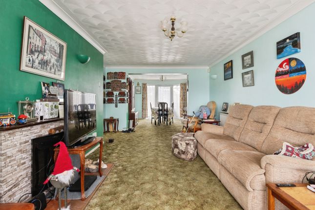 35, Charles Avenue, Thetford photo 3