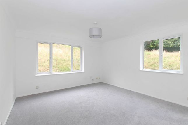 Flat 4 Aldwyck Court, Leighton Buzzard Road, Hemel Hempstead photo 3