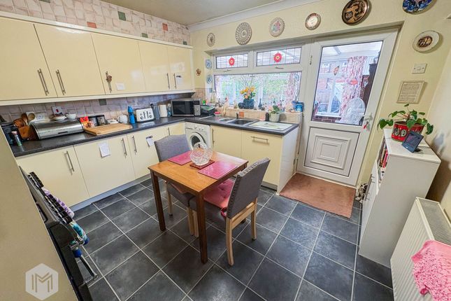 10 Wigshaw Lane, Warrington photo 5