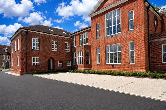 1-bed flat on Flat 3,, St Peters Mews, Marlborough, £395,000