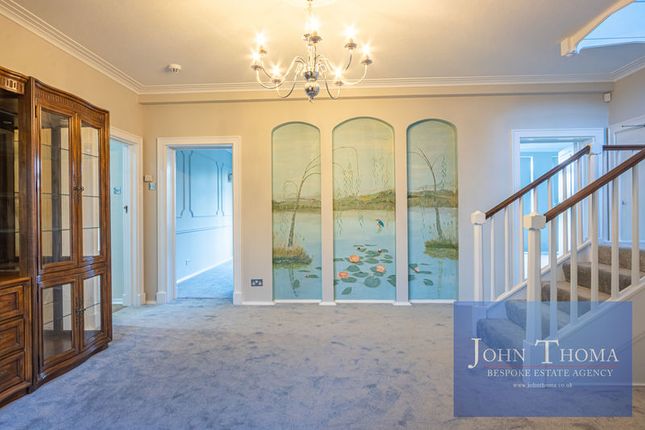 36, Forest Lane, Chigwell photo 3