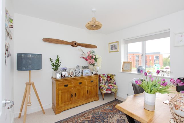 End terrace house for sale in Brocade Road, Andover
