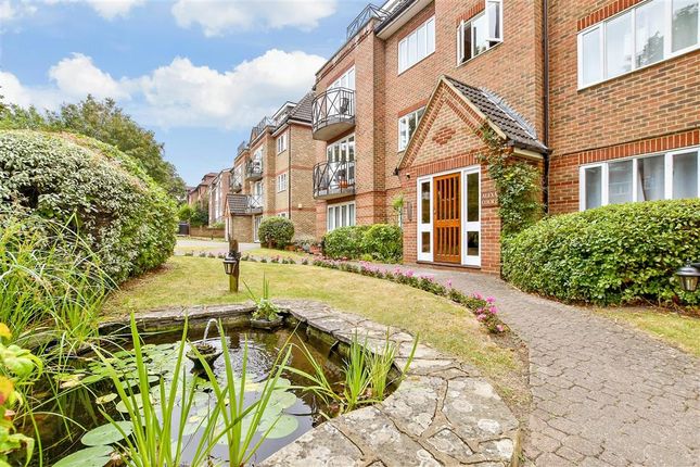 Thumbnail Flat for sale in Overton Road, Sutton, Surrey