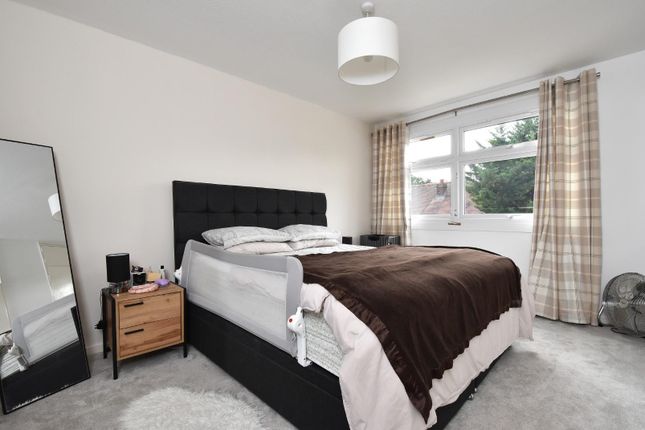 Furzefield Close, Chislehurst photo 4