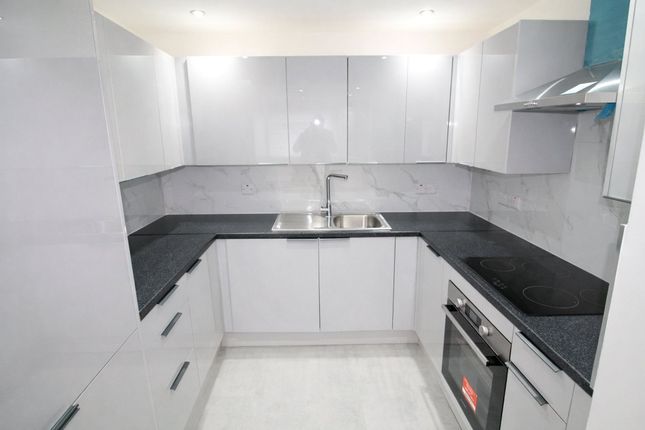 Flat 2, Wessex Court, Barnet photo 4