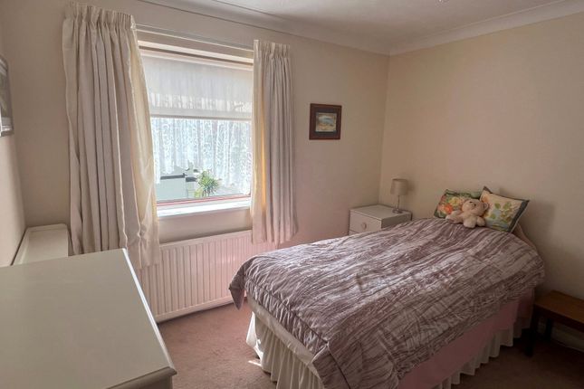 Flat to rent in Dartmouth Road, Paignton, Devon