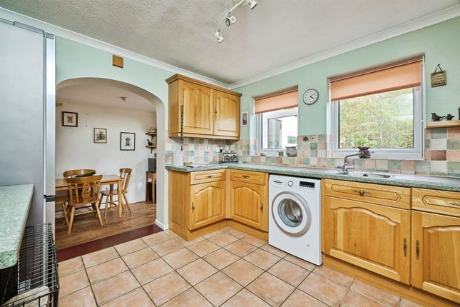 11, Cardyke Drive, Peterborough photo 4