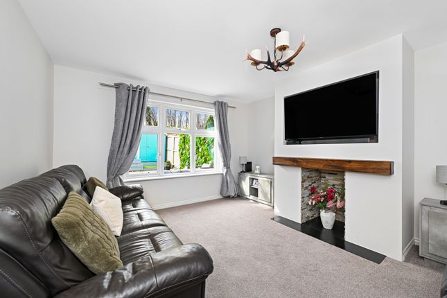 32, St Davids Gardens, DALKEITH photo 3