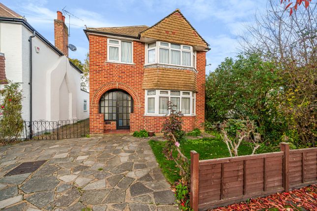 Thumbnail Detached house for sale in Holyoake Avenue, Horsell