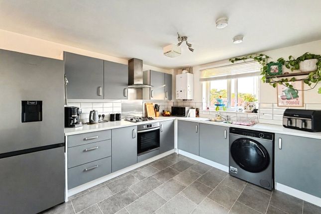 Flat 7, 8, Cyprus Road, Camberley photo 2