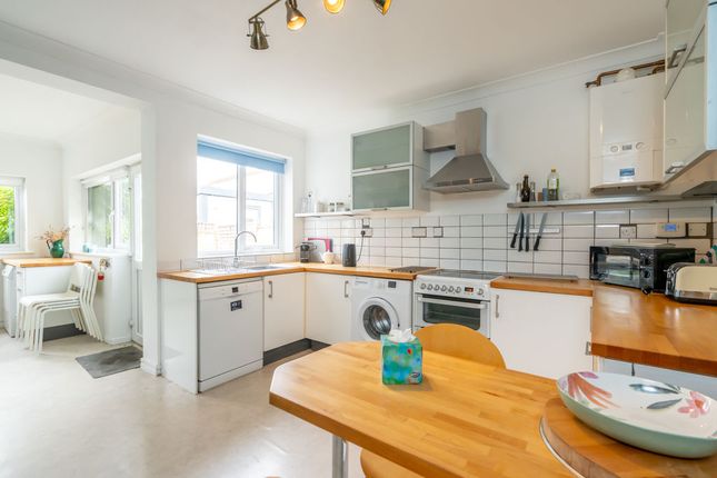 71, St. James Road, Chichester photo 4