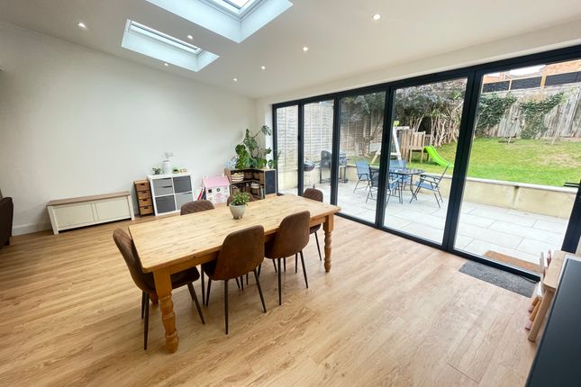 15, Spring Lane, HEMEL HEMPSTEAD photo 2
