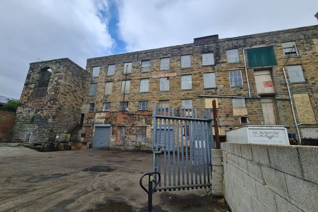 Light industrial to let in Holmes Street, Burnley