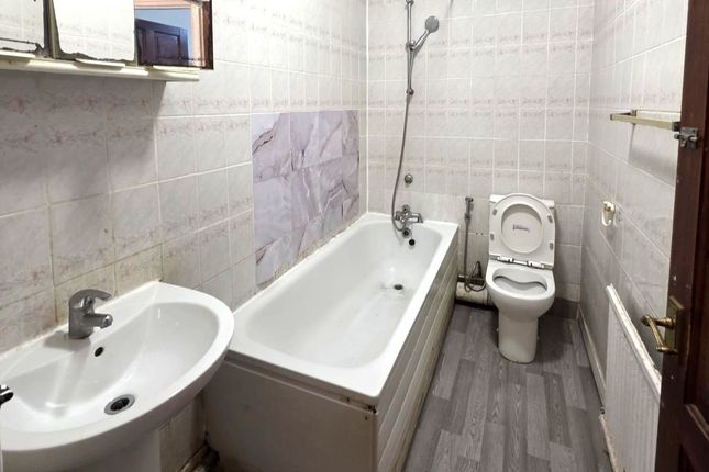43 Calverton Road, London photo 4
