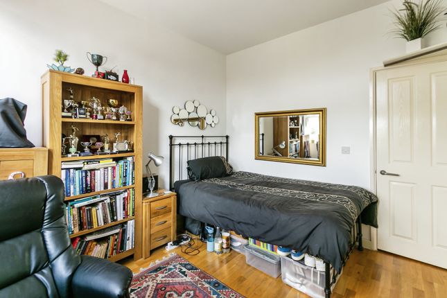 Flat for sale in Norwich Avenue West, Bournemouth, Dorset