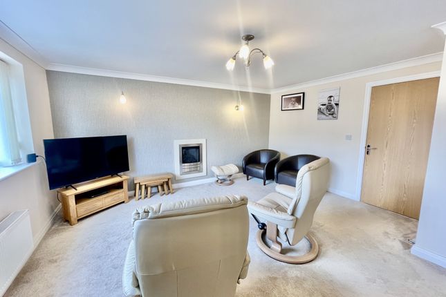 12, Castle Lane, Blackpool photo 4