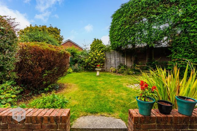 27 Upper Lees Drive, Bolton photo 4