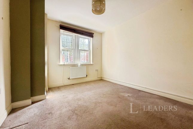 18, Hebbes Close, Bedford photo 5