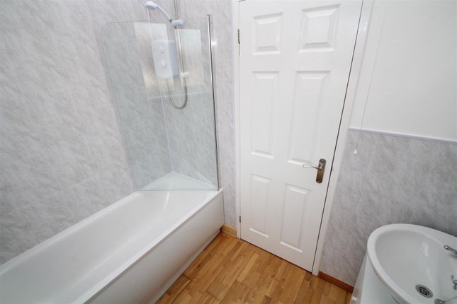 85, Hughes Street, Swindon photo 5