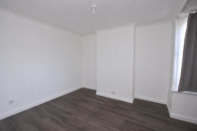 48, Harris Street, Peterborough photo 4