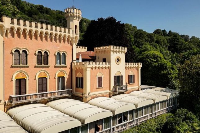 Thumbnail Villa for sale in Lesa, Novara, Piedmont, Italy
