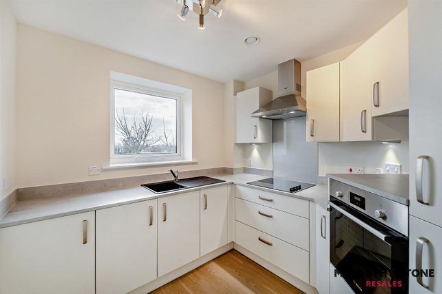 Flat for sale in Bewick Avenue, Topsham, Exeter