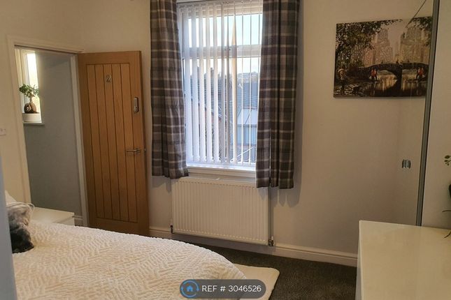 Todmorden Road, Littleborough, Rochdale photo 2