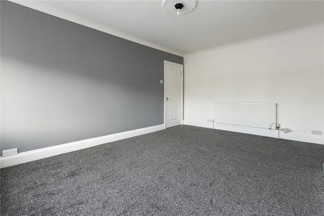 25, Lavenham Road, Grimsby photo 3