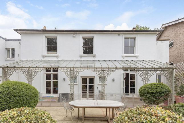 33, Mount Avenue, London photo 3