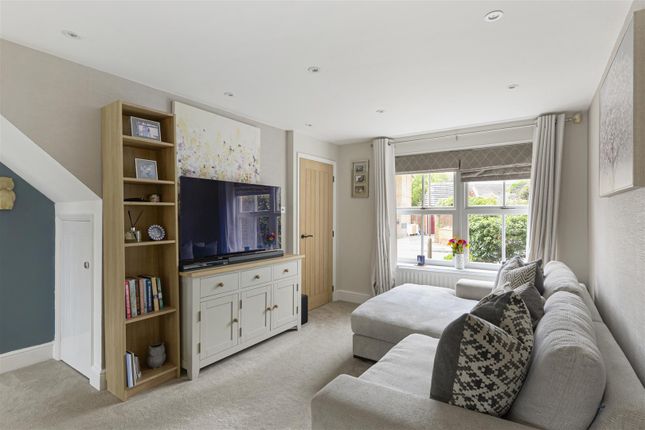24, Bluebell Walks, Paddock Wood photo 3