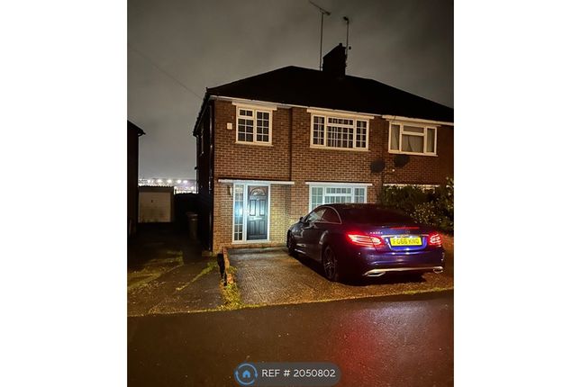 Semi-detached house to rent in Pennine Avenue, Luton