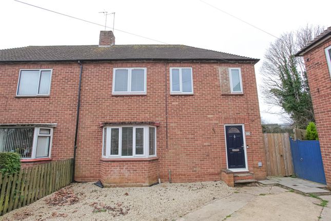 Thumbnail Semi-detached house for sale in Sandford Green, Banbury