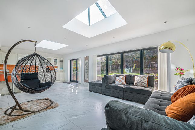33, Rafford Way, Kent photo 4