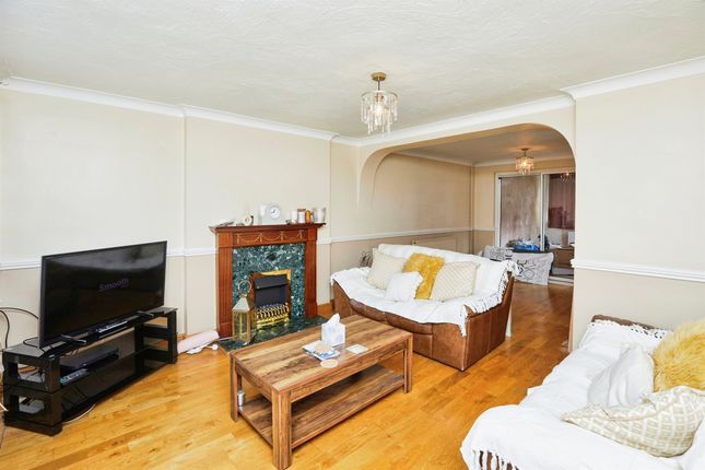 5, Sitwell Drive, Belper photo 3